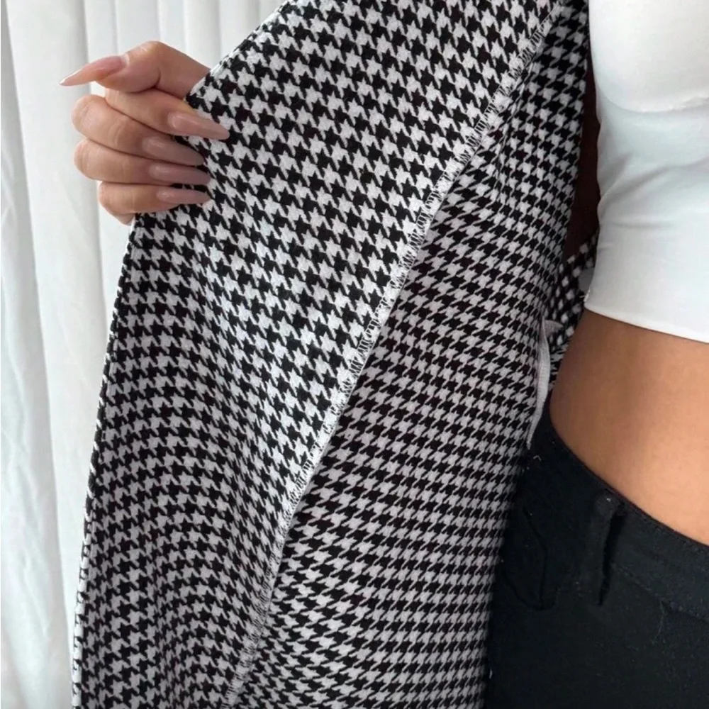 Classic Black White Batwing Sleeve Houndstooth Plaid Belted Cape Jacket - Picture 6 of 6